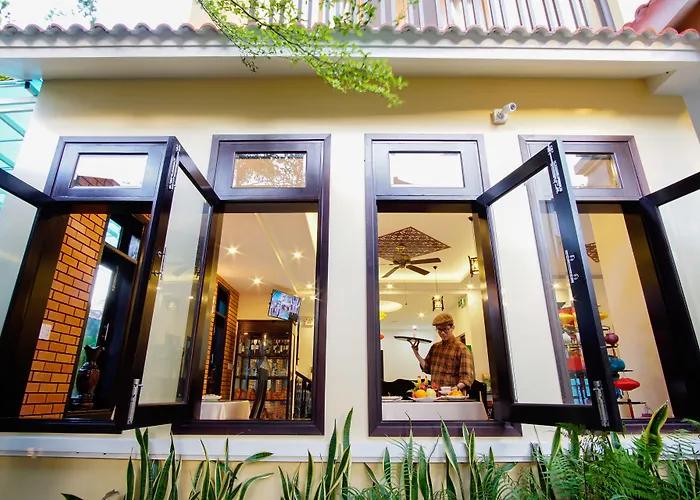 Villas avec piscine privée à Hội An